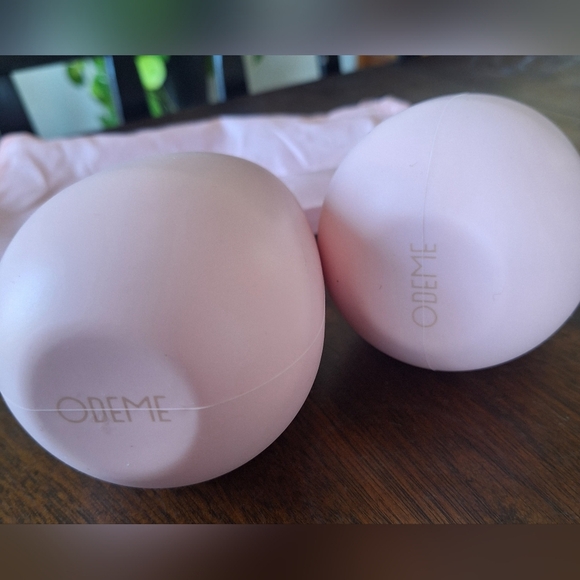 Odeme Silicone Wine Glasses Set in Pink - Picture 4 of 4